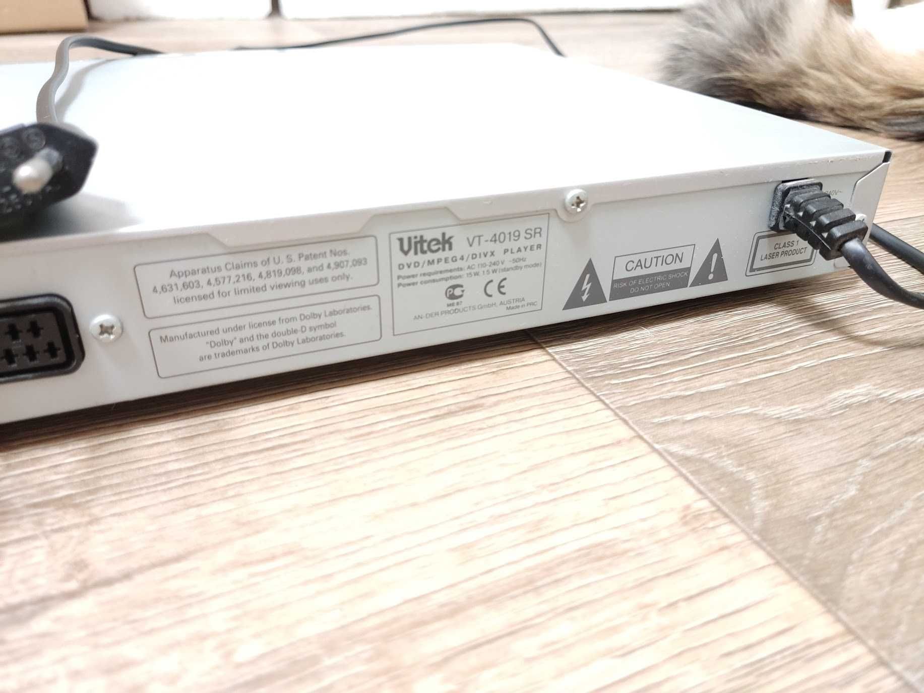 DVD програвач Vitek VT-4019 SR з караоке