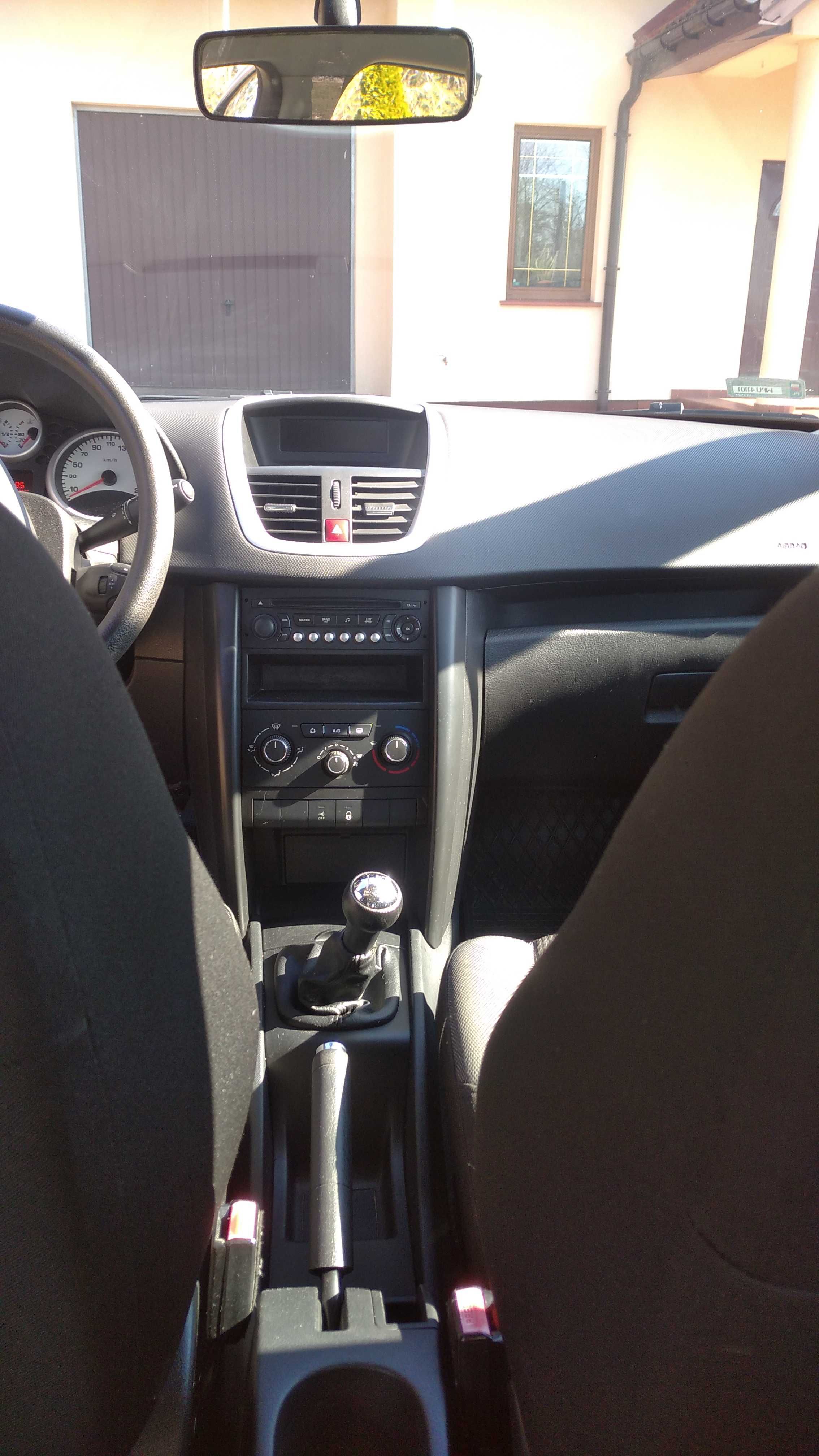 Sprzedam Peugeota 207