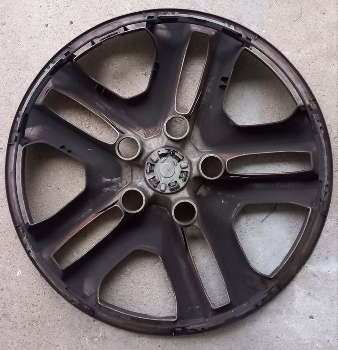 Vende se 3 tampões de roda Renault  j16