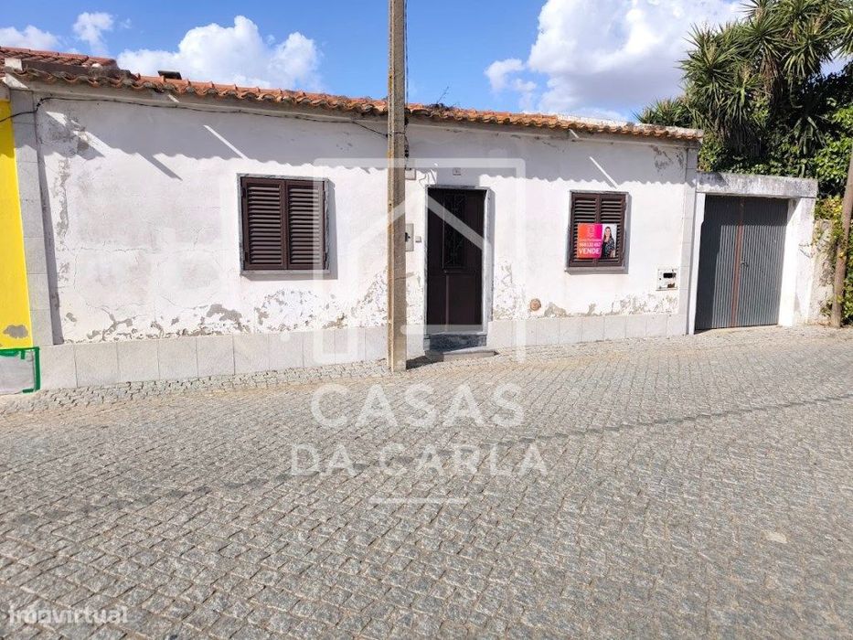 Moradia T2 com quintal em Faro do Alentejo