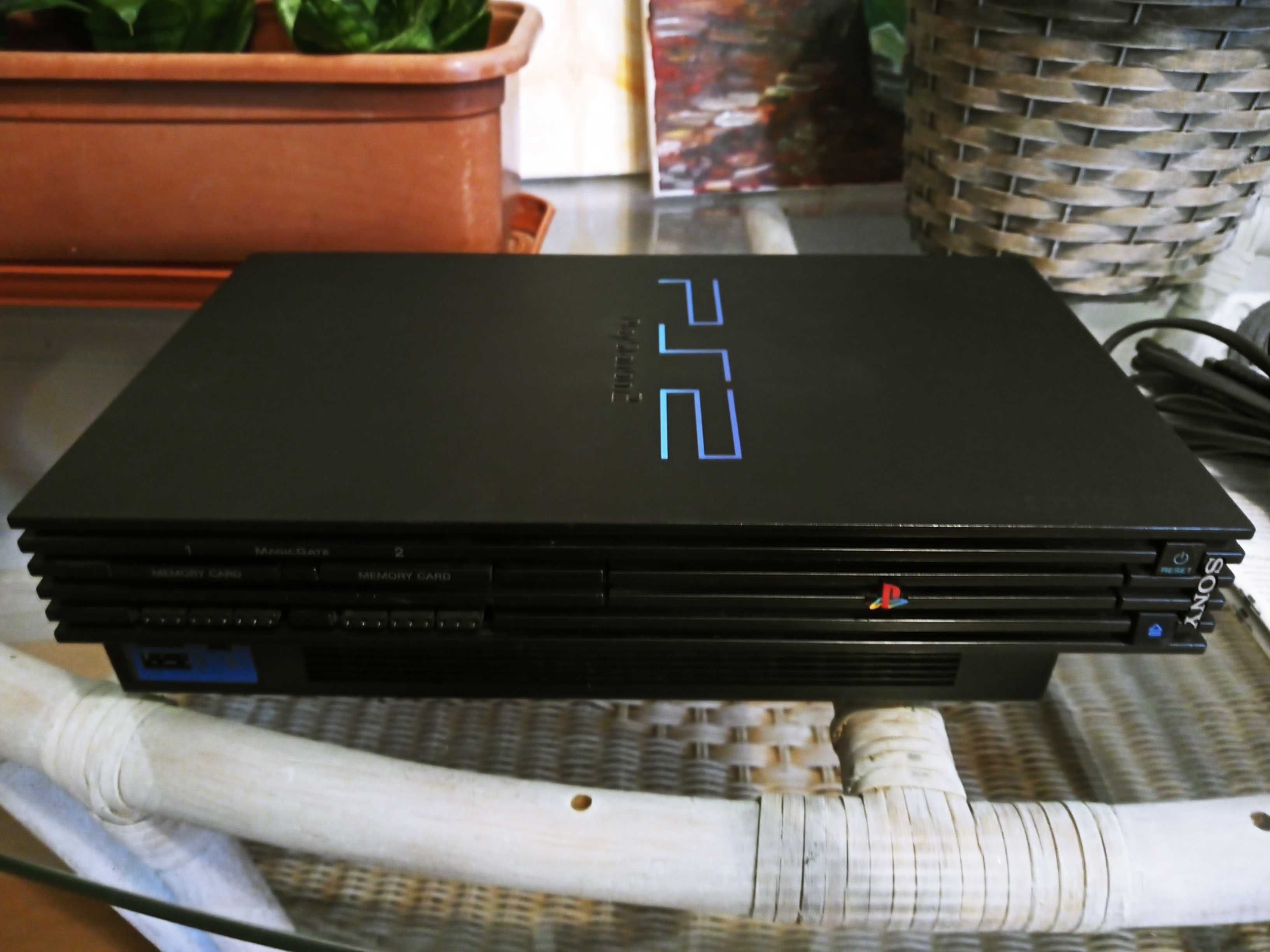 Playstation 2/PSX.