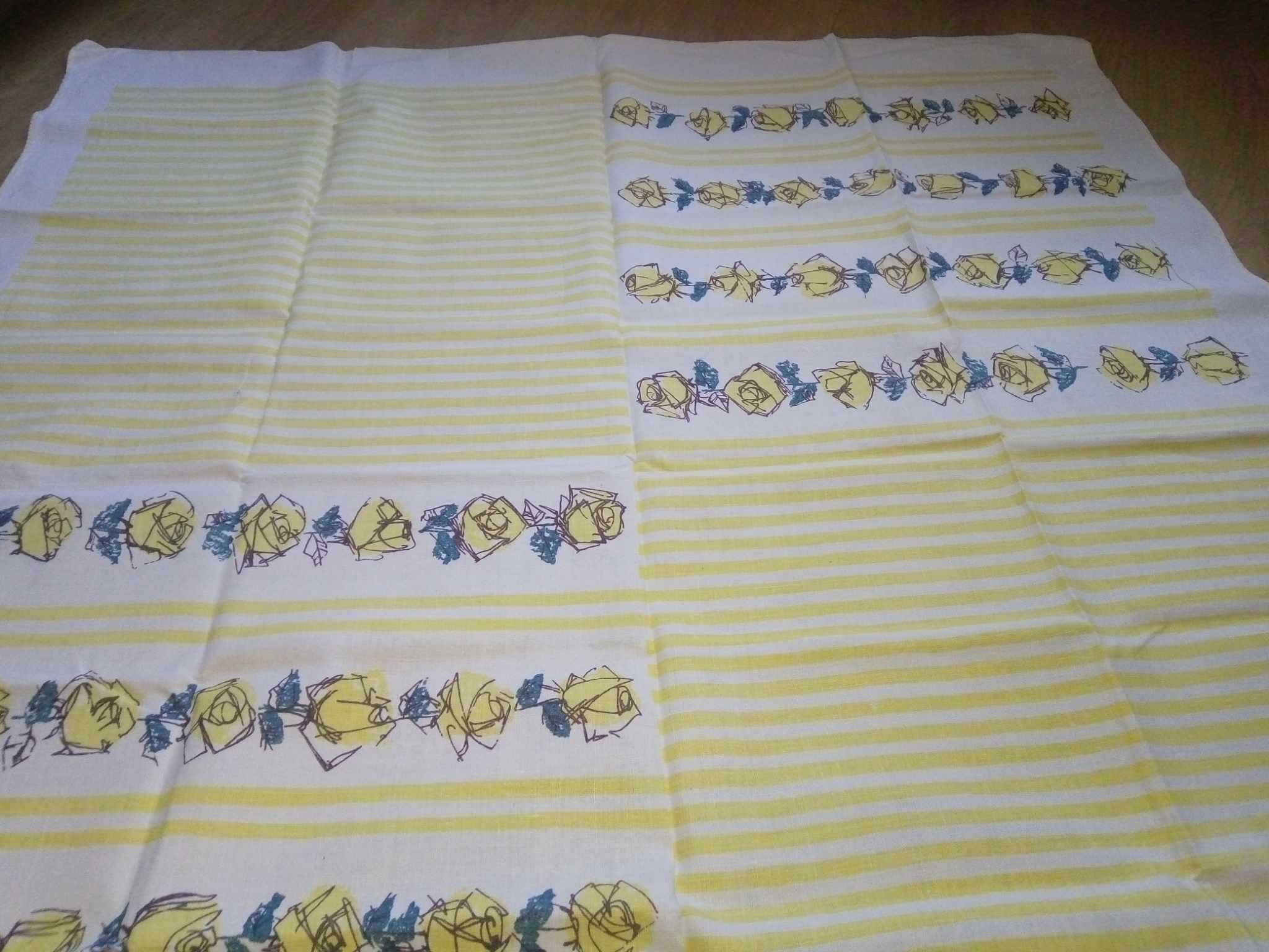 Obrus lniany róże żółty niebieski 125cm x 130cm stary PRL lata 50 60