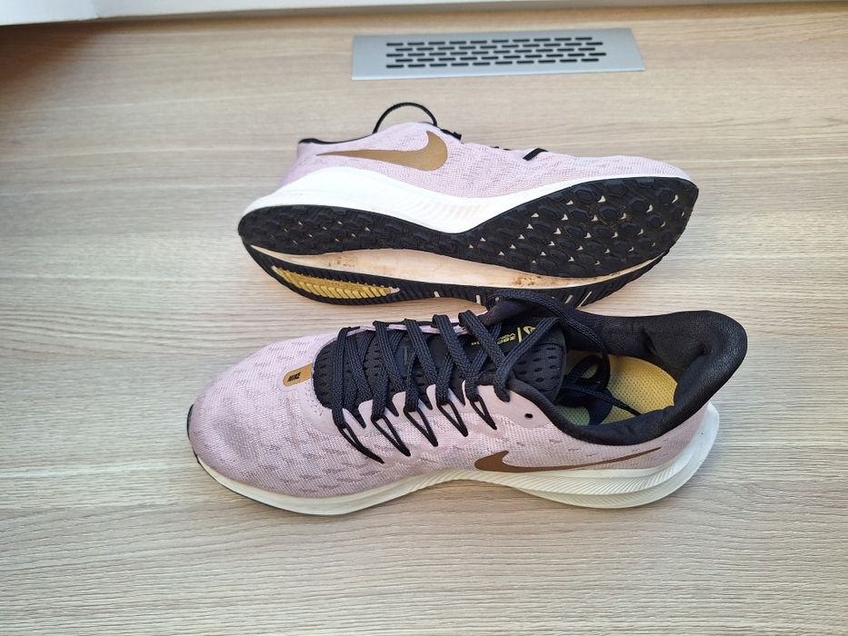 Buty NIKE AIR ZOOM VOMERO 14 rozmiar 37,5
