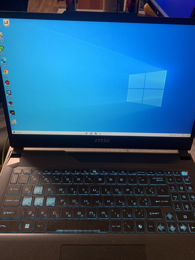 Ноутбук msi cyborg A12UC! RTX 3050,i512450H,16gb/512,144Hz