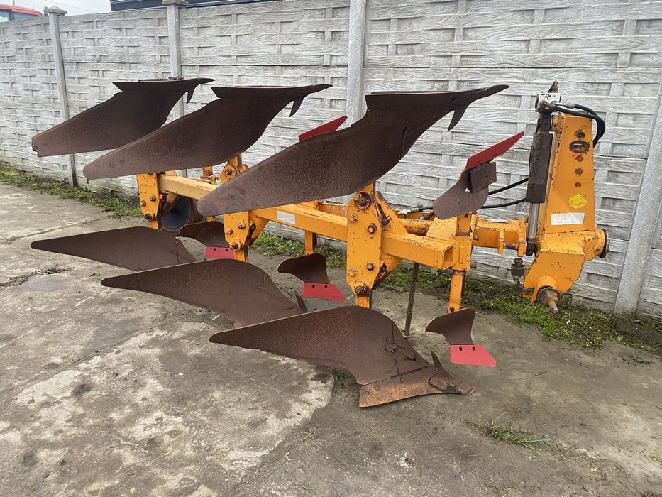 Pług Obrotowy HUARD TR65T . Sprowadzony .