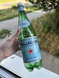 Пусті бутилки пляшки Sanpellegrino S.p.A. S. Pellegrino