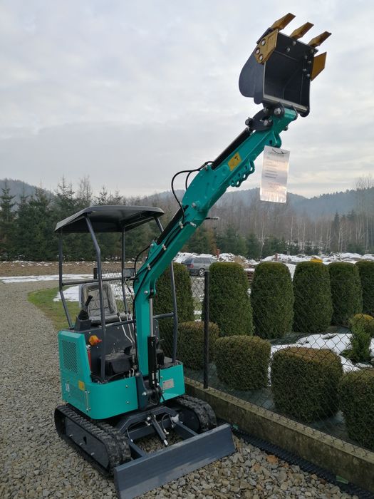 Mini koparka 1.8t 3 łyżki  szykozłącze Kciuk 36000 cena brutto