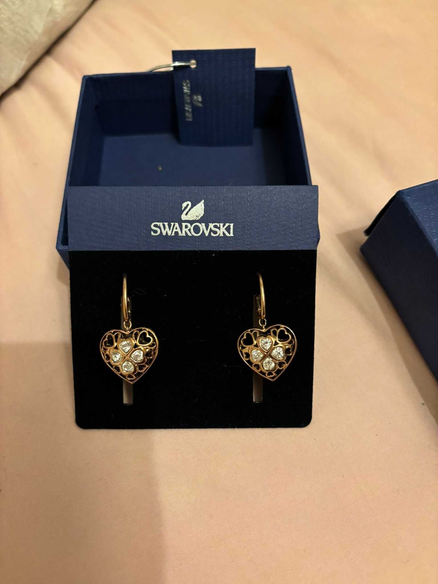 Brincos novo da Swarovski