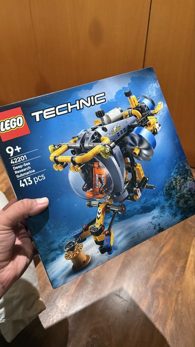 Lego technic submarino (42201)