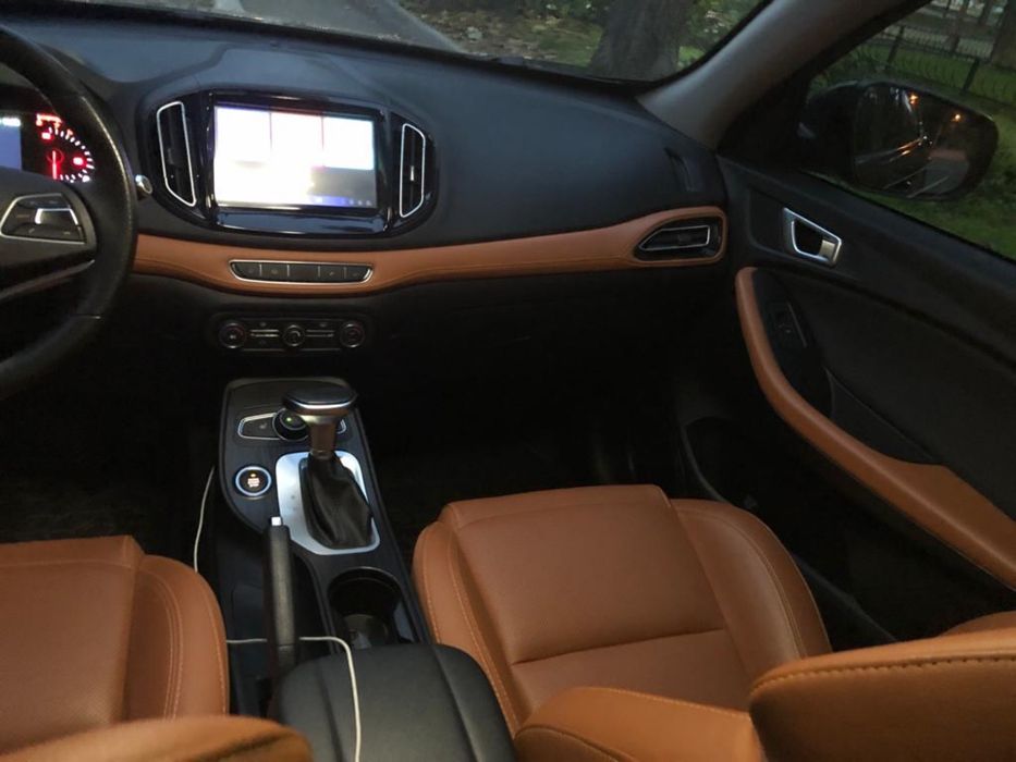 Продам срочно Chery tiggo 7
