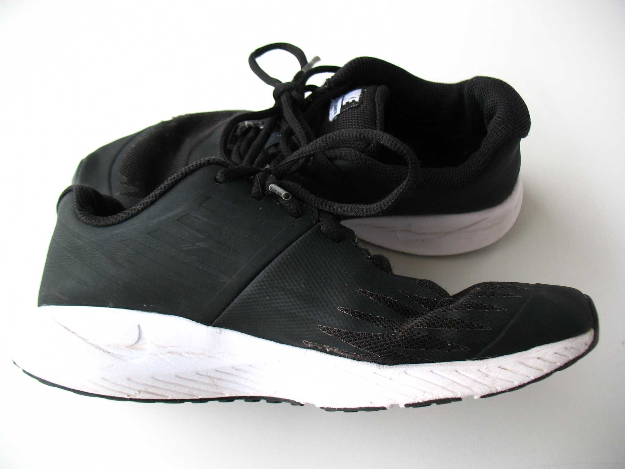 Damskie, lekkie, przewiewne buty sportowe Nike Star Runner. Rozm. 38,5