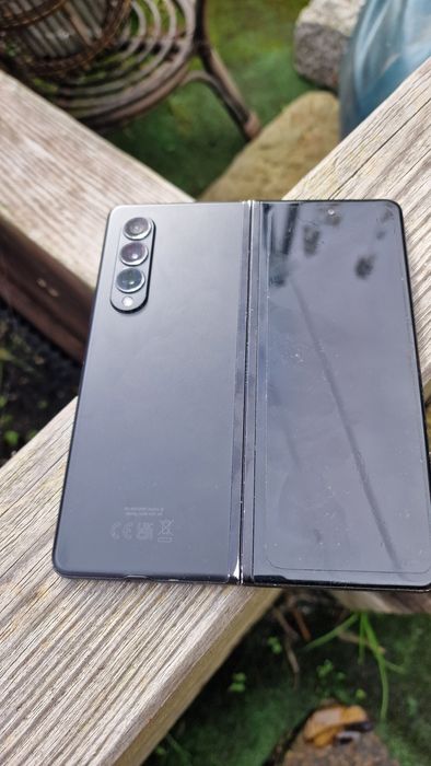 Sprzedam Galaxy Z Fold3 5G