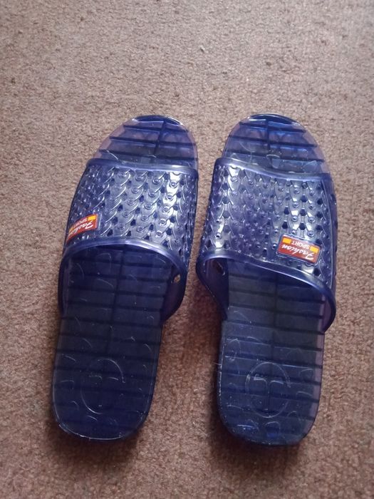 Шлепанцы женские