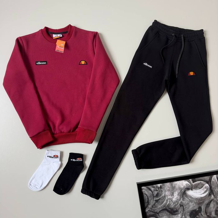 Костюм Ellesse ЗИМА: світшот-штани 
2 пари шкарпеток у подарунок