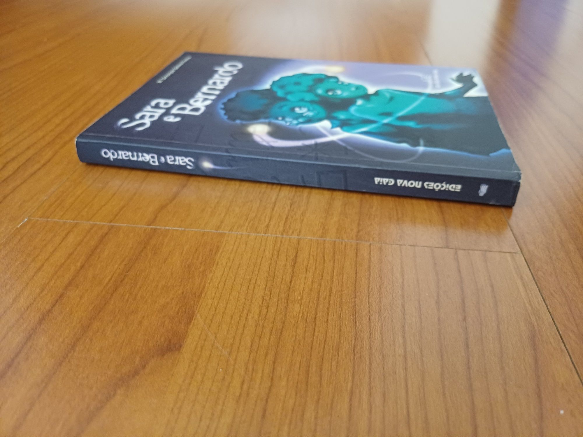 Livro Sara e Bernardo