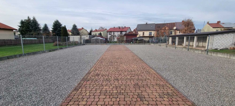Miejsca parkingowe w Dęblinie