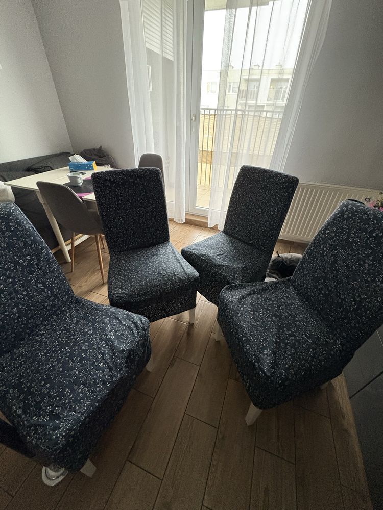 Krzesła Henriksdal 4 sztuki Ikea plus pokrowce