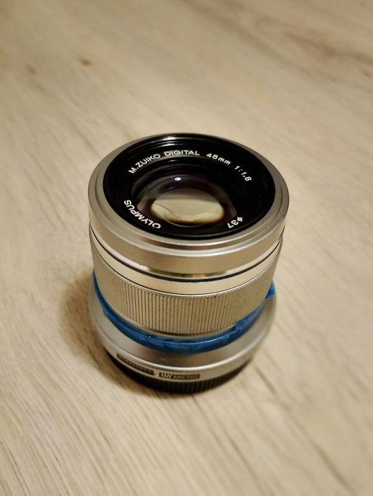 Olympus m.zuiko 45mm f/1.8