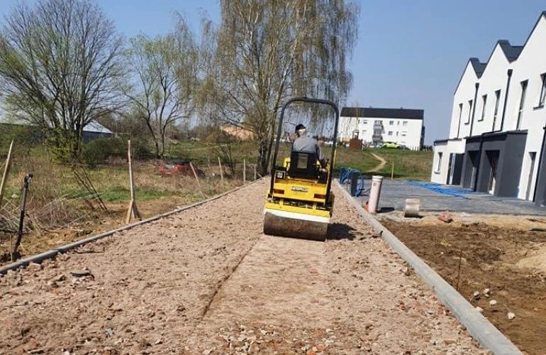 Utwardzenie drogi dojazdowe koparki brukarstwo
