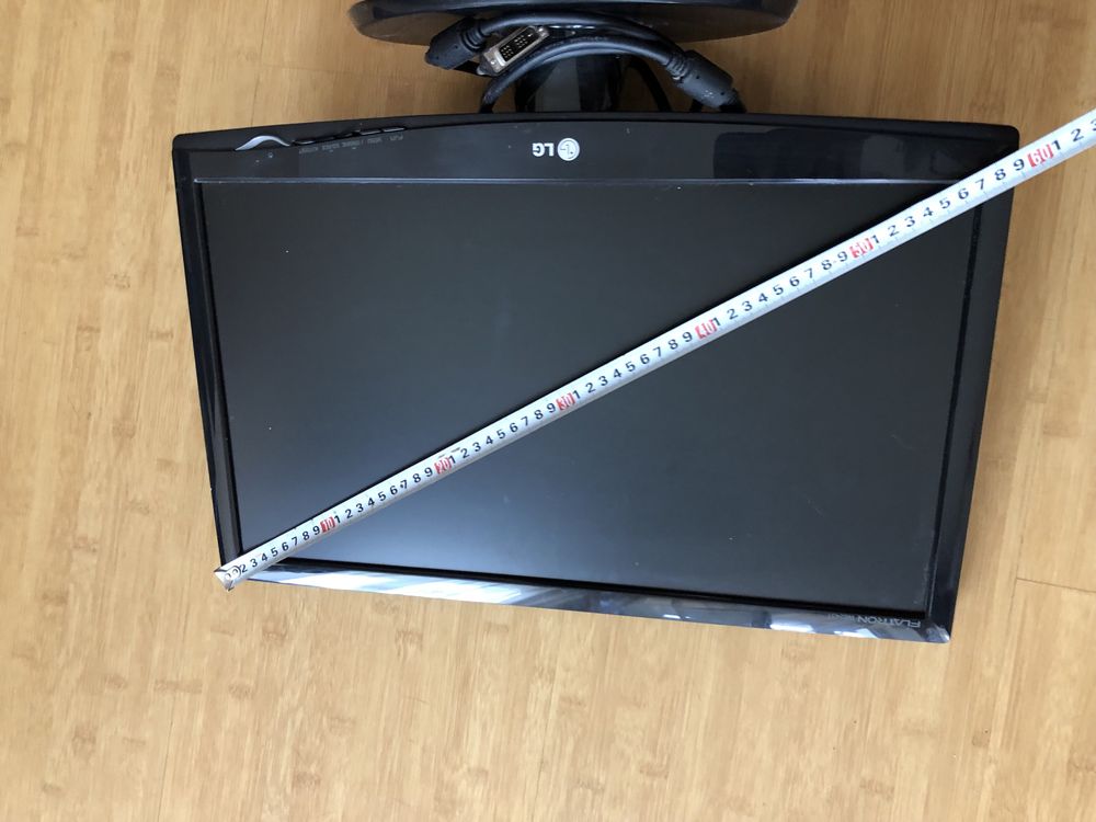 LG монитор
