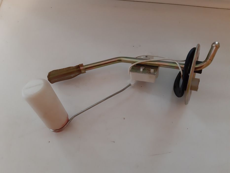 Датчик уровня топлива