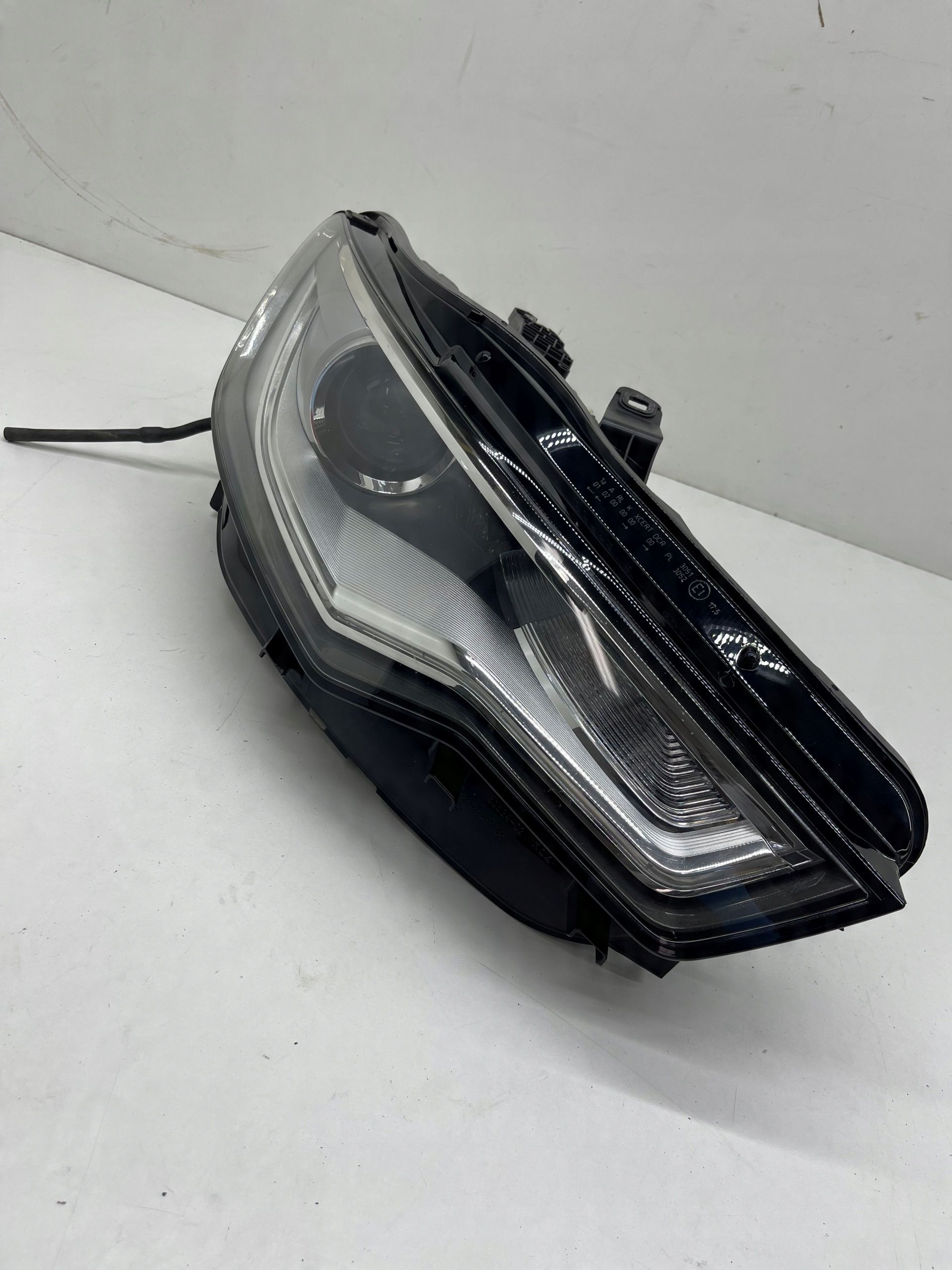 Audi A6 C7 Lampa Reflektor Prawy Przód Bi-Xenon Xenon Cała Oryginał!
