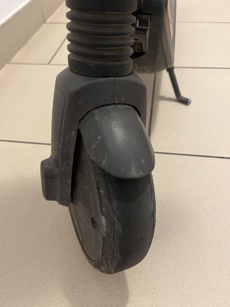 [NA CZĘŚCI] Hulajnoga Segway Ninebot ES2 / ES4