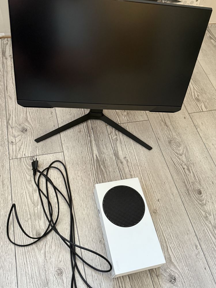 Xbox Series S + Монітор Samsung Odyssey G3 + Джойстик