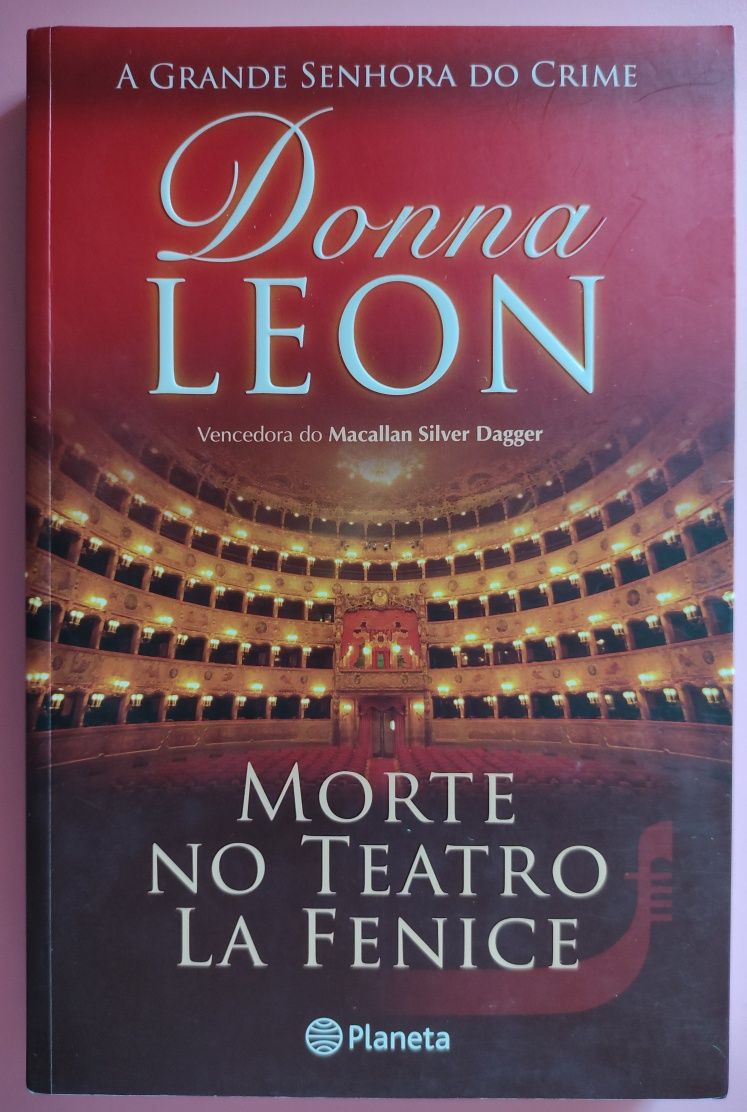 Livro "Morte no Teatro la Fenice"