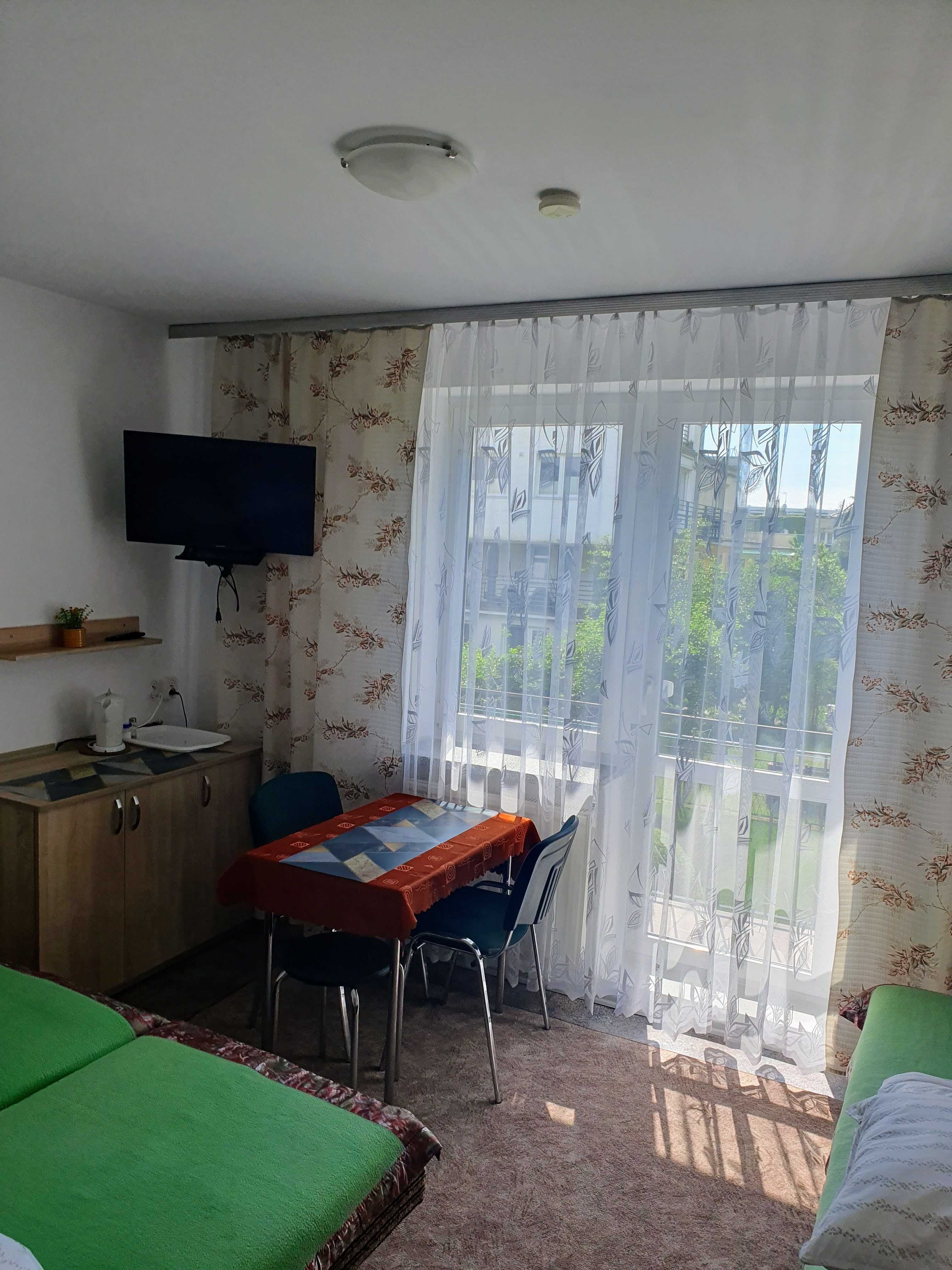 Kołobrzeg Pokoje Gościnne z łazienkami - 250 m do plaży zachodniej !!!
