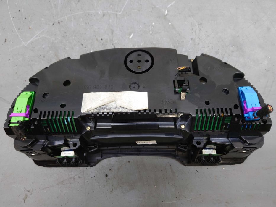 Audi A4 B6 Volkswagen Passat B6 1.9 TDI Licznik Zegary Prędkościomierz