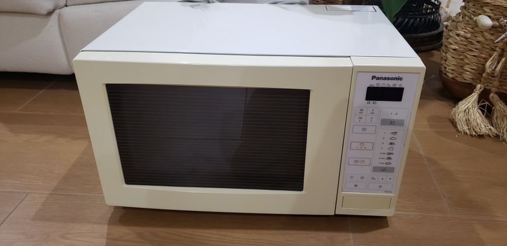 Kuchenka mikrofalowa Panasonic