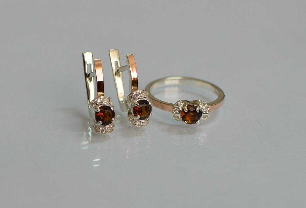 Серебряное украшение. Серьги ,Кольцо  .Подарок из серебра и золота