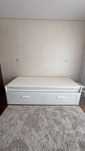 Cama indiv/dupla c/2 gav/2 colchões