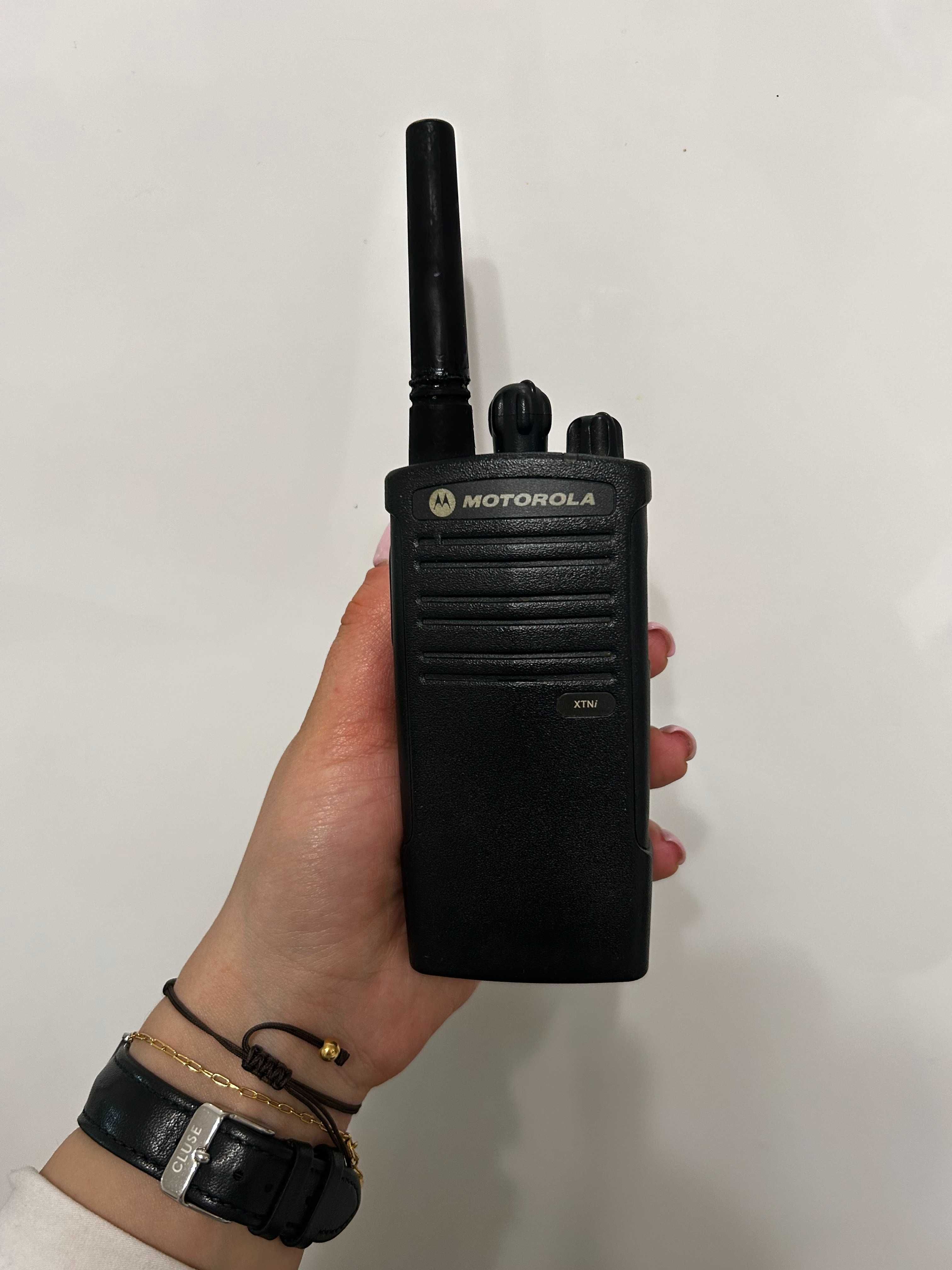 Motorola XTNi + ładowarka i mikrofonogłośnik