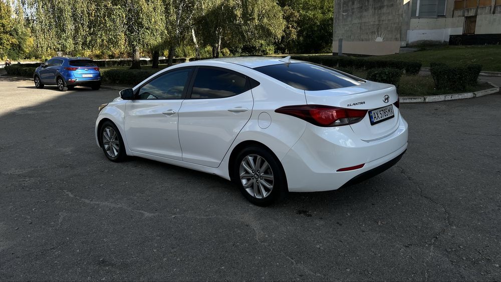 Hyundai Elantra 2014
