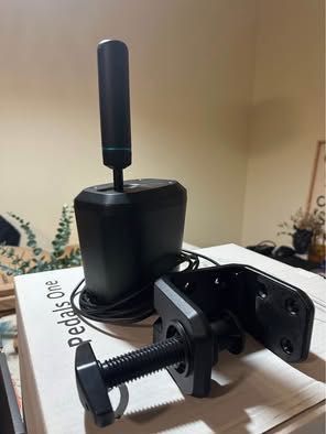 Logitech G RS Shifter & Handbrake
Travão de mão ou cambio sequencial