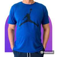 Jordan t-shirt męski M
Rozmiar M
kolor:niebieski 
Stan:bardzo dobry-zs