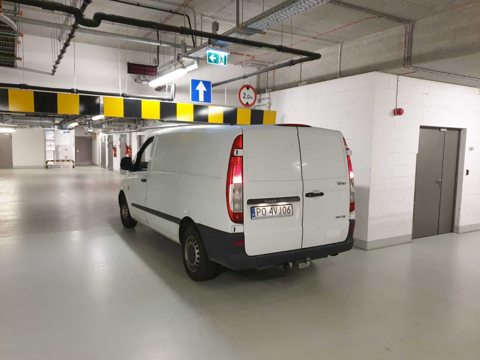 Wynajem Aut Dostawczych Wypożyczalnia Bus busy na parking podziemny