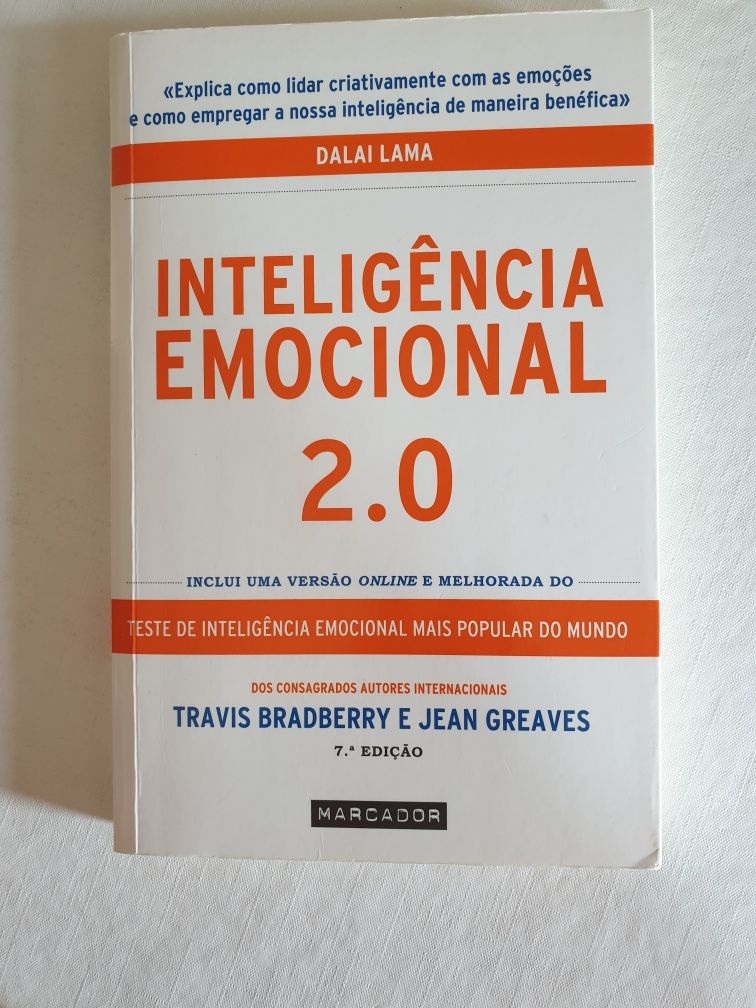 Livro Inteligência Emocional 2.0 de Travis Bradberry e Jean Greaves