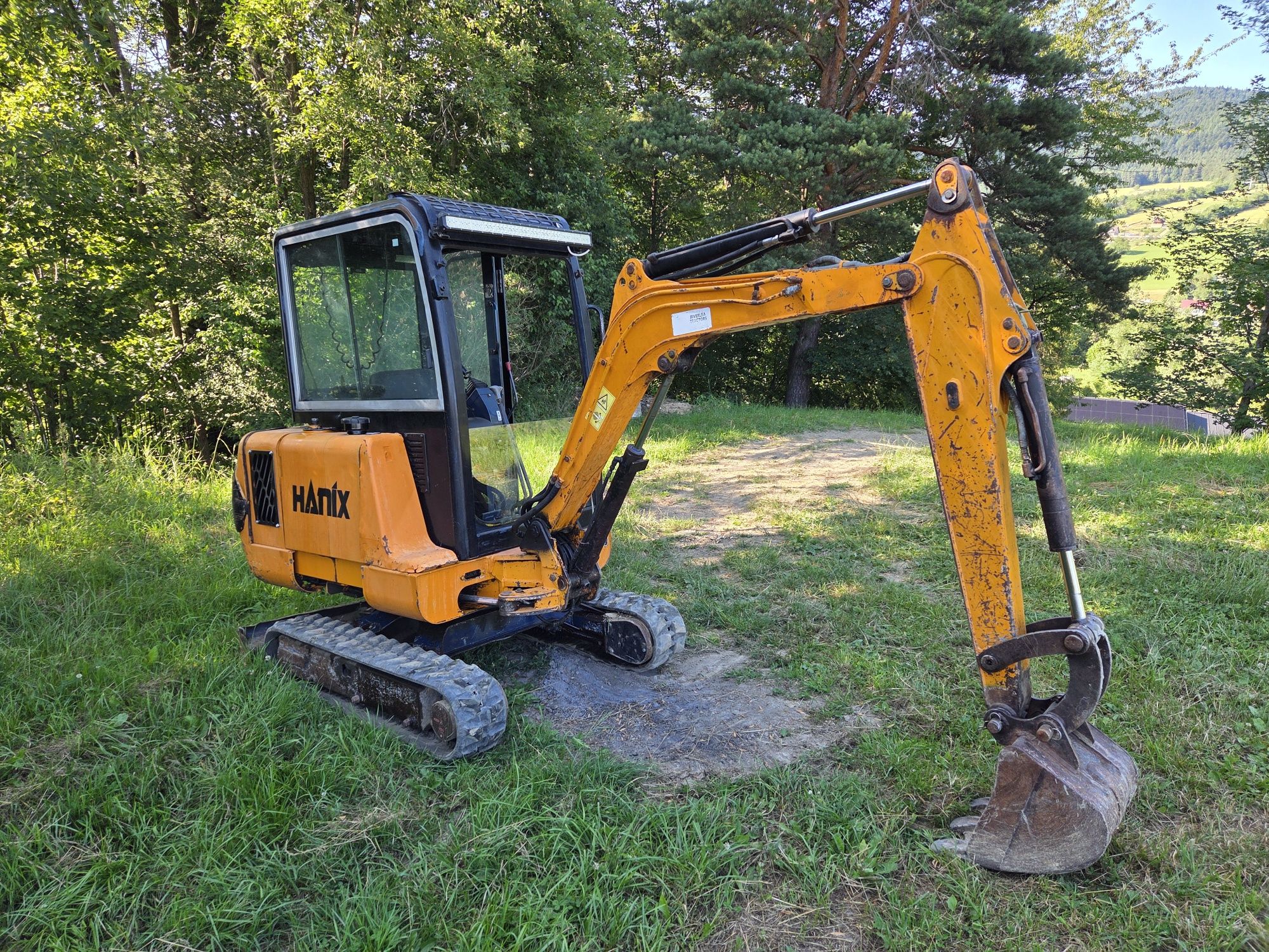 Minikoparka hanix h22b