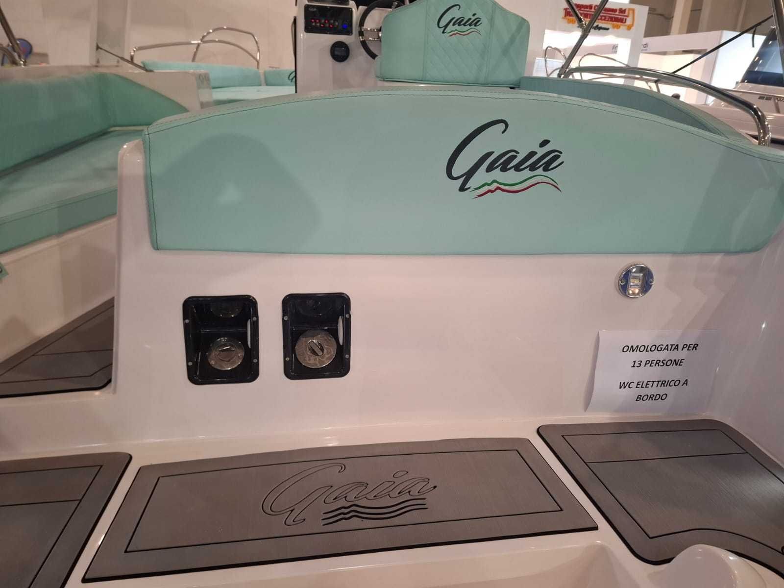 Nowa łódź: Gaia 24.50 OPEN - dł.7,40m / dla 13 osób - od boatcenter.pl