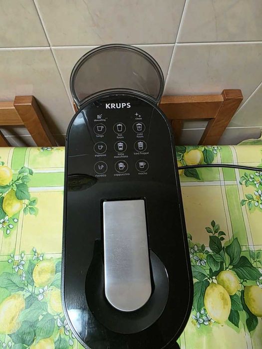Nespresso Atelier Krups - Faz Café Quente/Frio e Espuma Leite - 25€