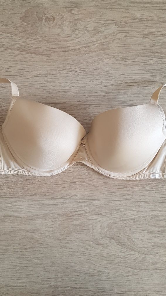 Biustonosz Agio Milano push-up rozm. 70F