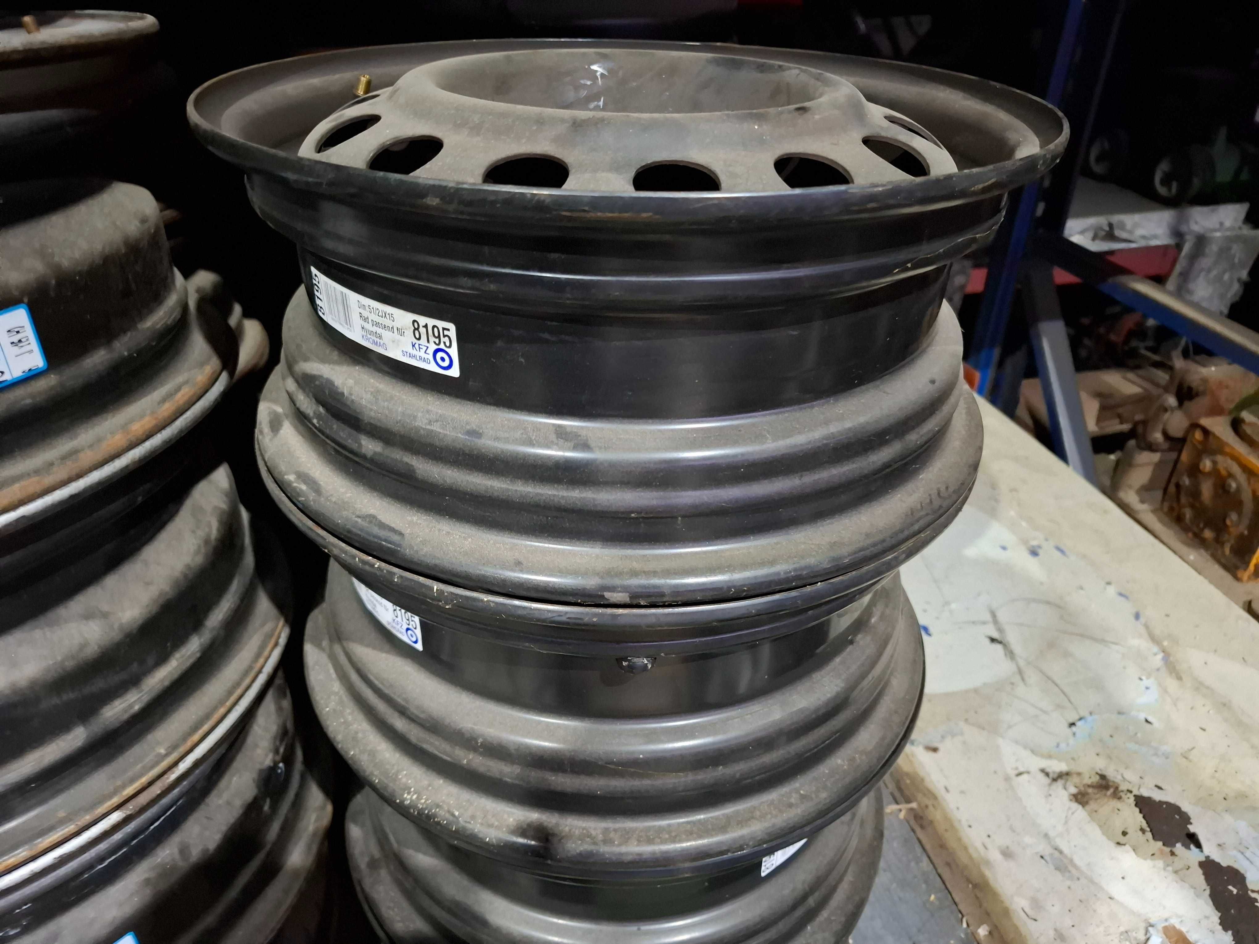 4x Felgi stalowe 15" Hyundai 4x114,3 ET46 KFZ KROMAG