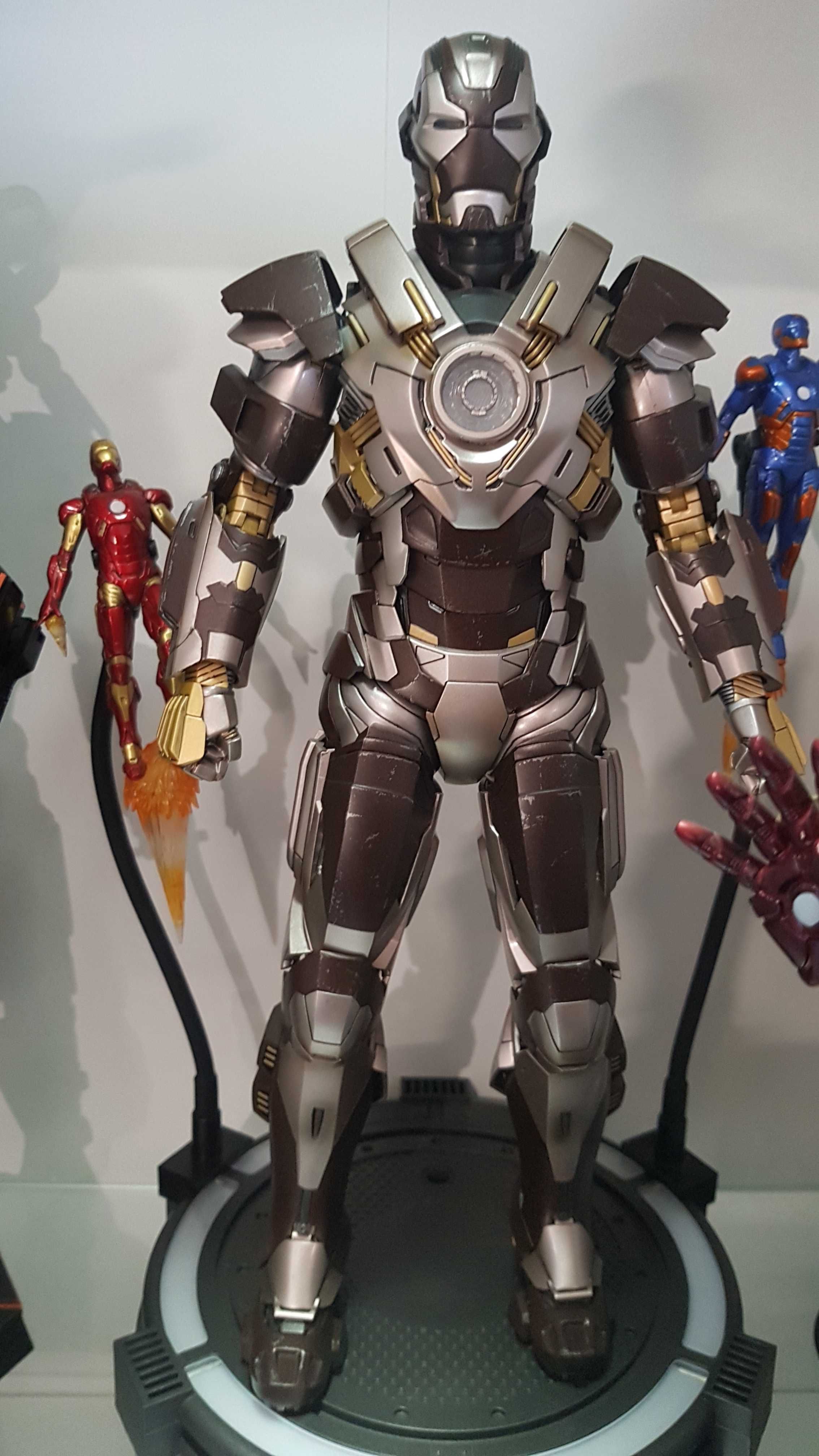 Hot Toys MMS303: Iron Man Mark XXIV - Tank