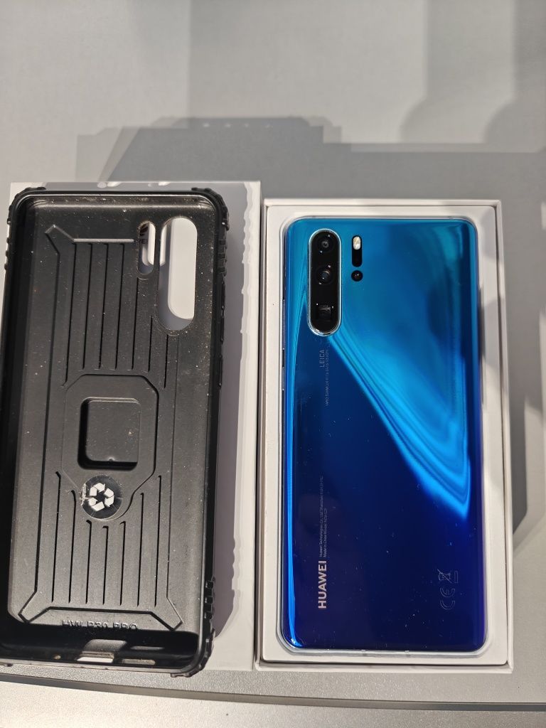 Huawei P30 PRO jak nowy po wymianie baterii