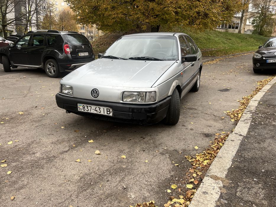Passat b3 1991 1.8 бенз