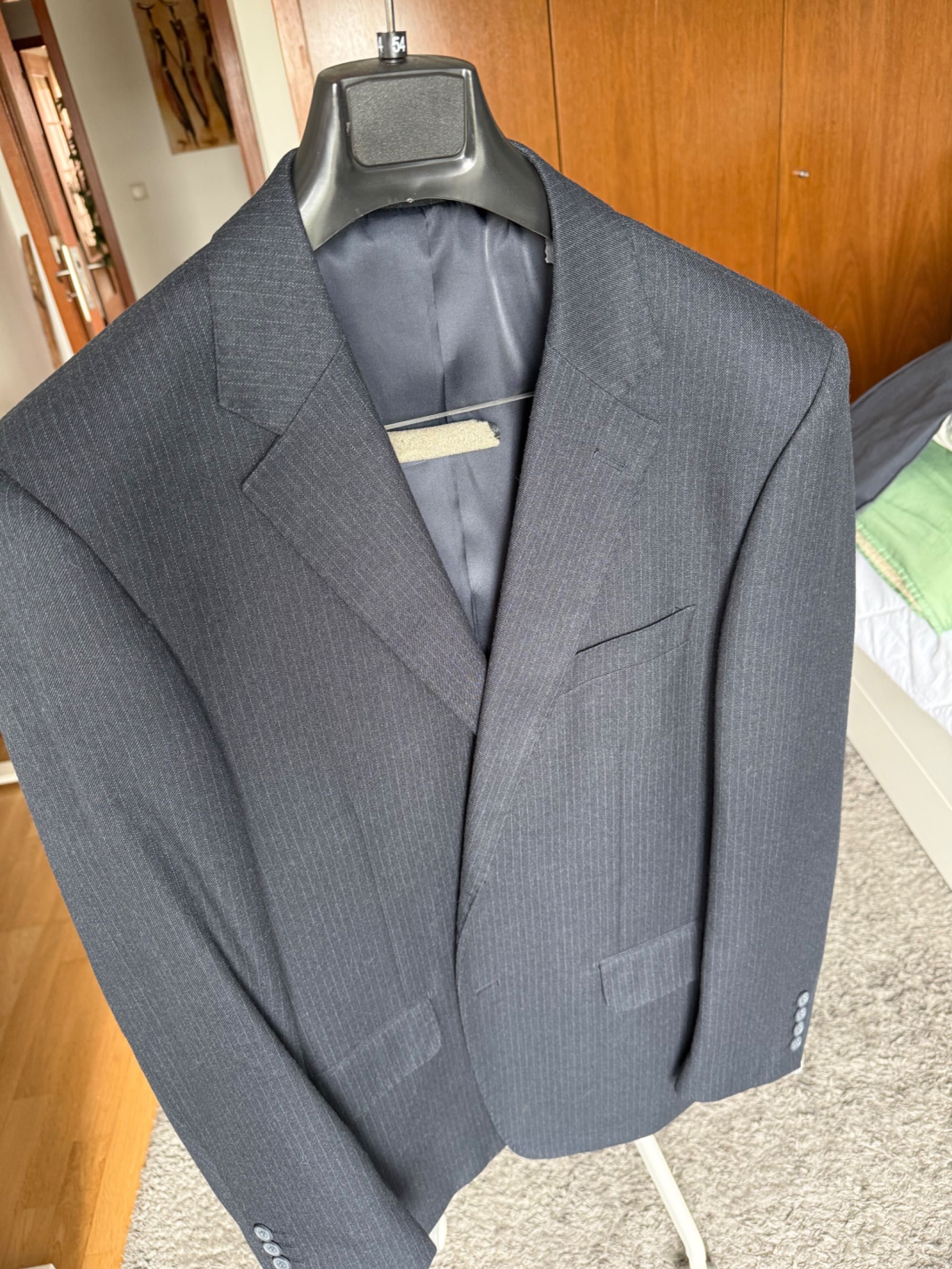 Fato estilo clássico (conjunto calças e blaser) azul escuro - Conti