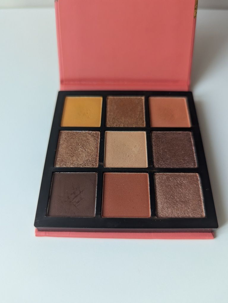 Paleta cieni lovely surprise me
